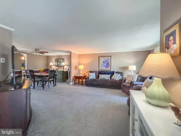 Philadelphia, PA 19154,3865 ALBERTA PL