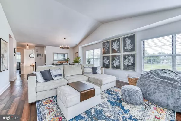 Yardley, PA 19067,2402 STERLING RD #64