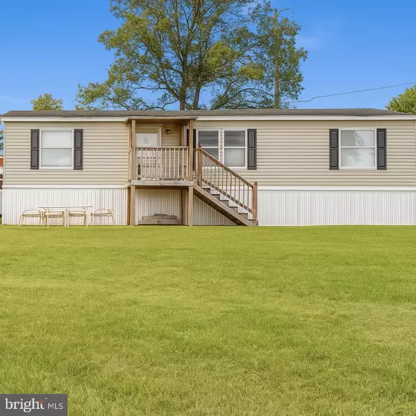 1 RANDI LYN DR, East Berlin, PA 17316