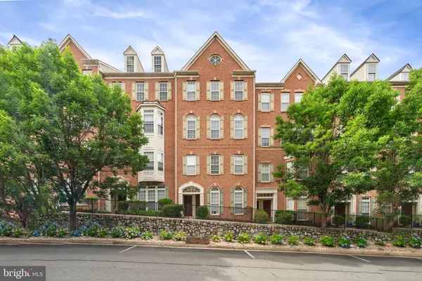 15196 LANCASHIRE DR, Woodbridge, VA 22191