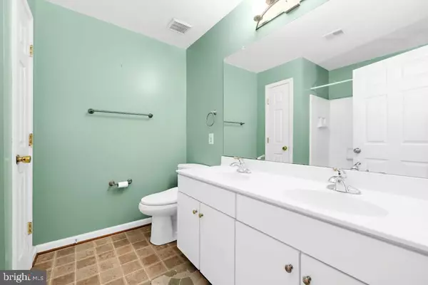 Annapolis, MD 21401,2026 GOV THOMAS BLADEN WAY #102