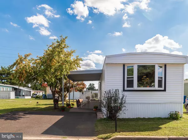 5218 GRAHAM DR, Morrisville, PA 19067