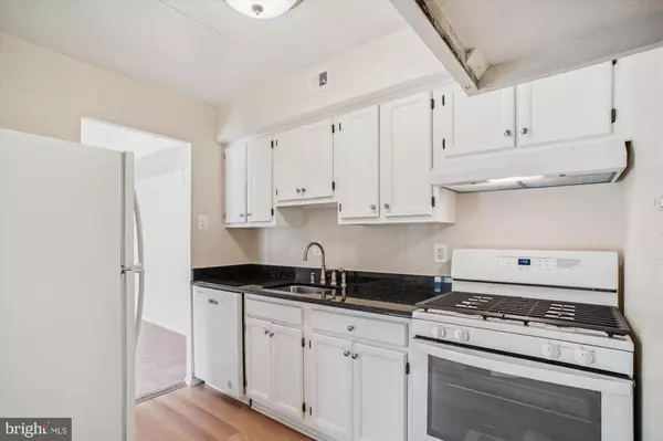 Alexandria, VA 22303,2600-3-C INDIAN DR #80