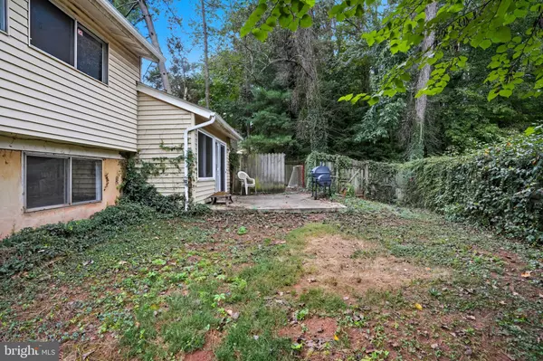 Sterling, VA 20164,320 SUGARLAND RUN DR