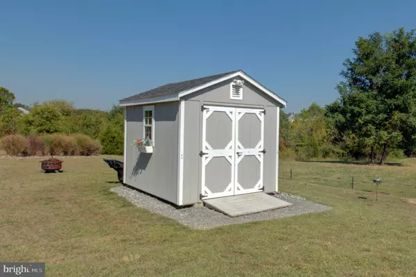 Martinsburg, WV 25405,200 LAXFIELD CT