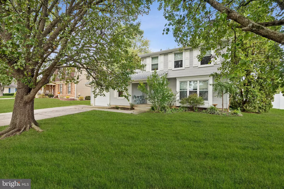 Clementon, NJ 08021,10 TROON RD