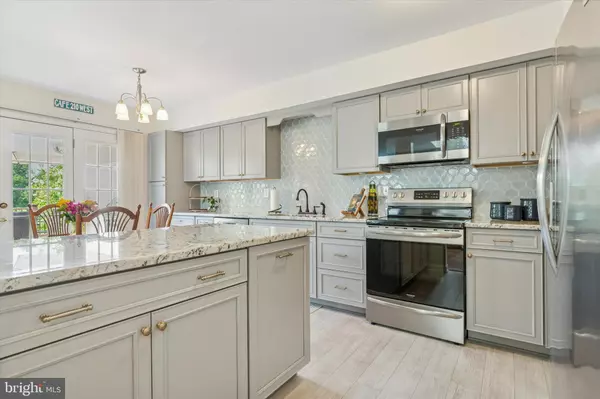 Ambler, PA 19002,201 CHATHAM CT