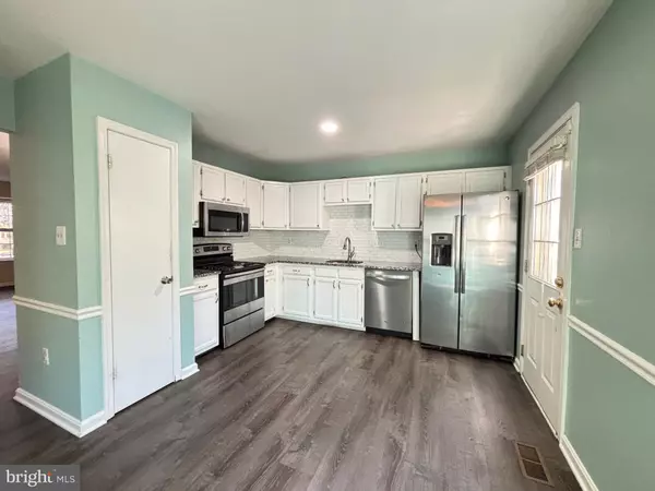 Centreville, VA 20121,13669 BARREN SPRINGS CT