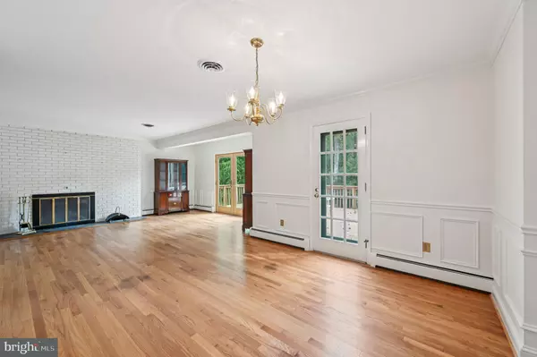 Glen Arm, MD 21057,4209 RAVENHURST CIR