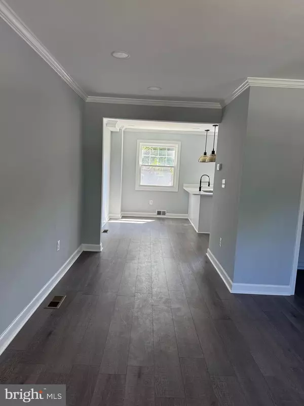 Washington, DC 20032,407 XENIA ST SE