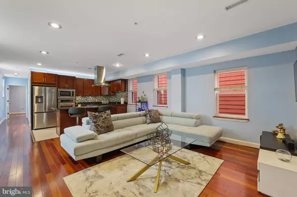 Washington, DC 20010,3579 WARDER ST NW #3