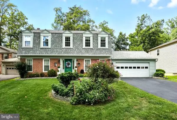 8126 VIOLA ST, Springfield, VA 22152