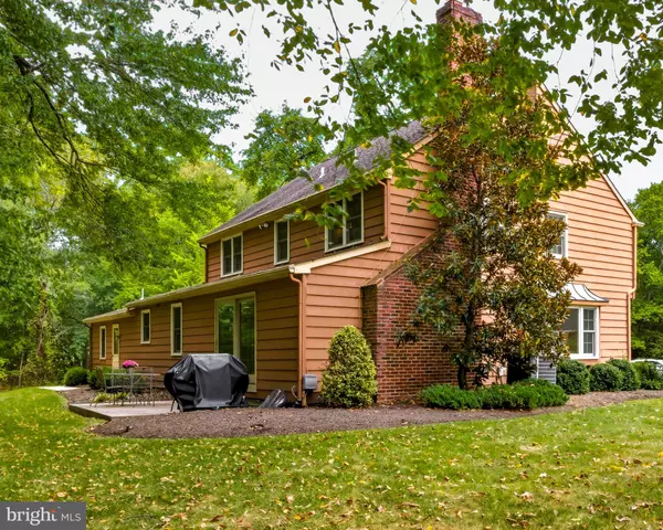Cherry Hill, NJ 08003,1 PAWTUCKET DR