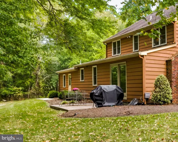 Cherry Hill, NJ 08003,1 PAWTUCKET DR