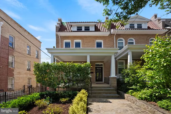 1402 DECATUR ST NW, Washington, DC 20011