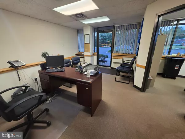 Southampton, PA 18966,283 2ND STREET PIKE #100