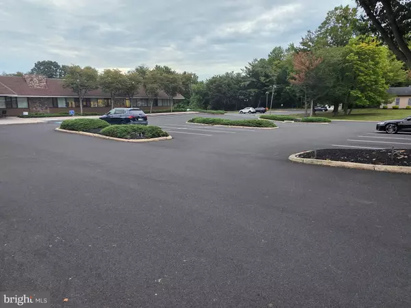 Southampton, PA 18966,283 2ND STREET PIKE #100