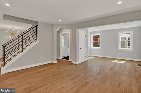 Washington, DC 20020,2054 34TH ST SE