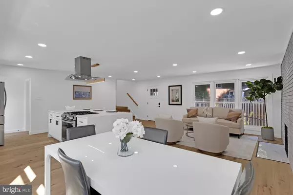 Arlington, VA 22205,5609 8TH PL N