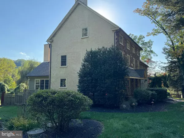Schwenksville, PA 19473,673 SPRING MOUNT RD