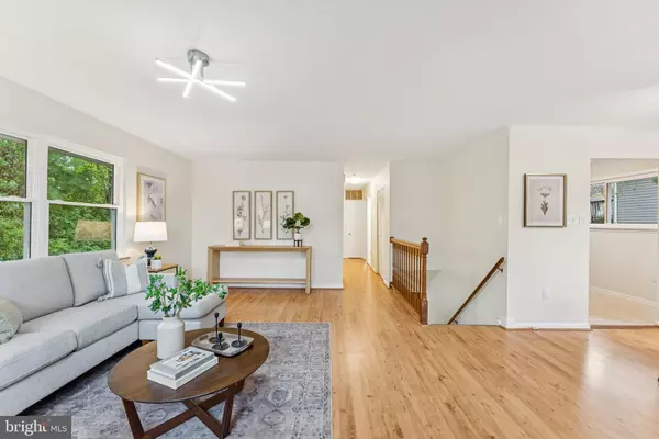 Woodbridge, VA 22192,12802 VALLEYWOOD DR