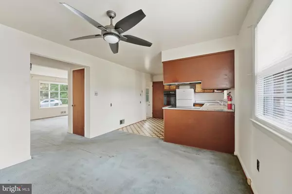 Glenn Dale, MD 20769,9912 MARTIN AVE