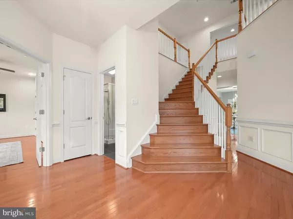 Bethesda, MD 20817,6005 ROOSEVELT ST