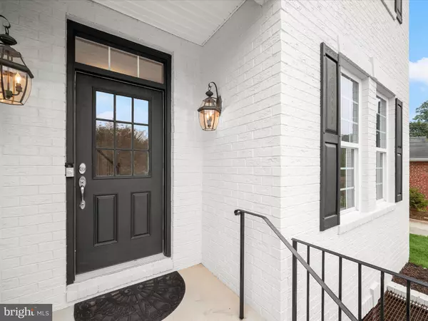 Bethesda, MD 20817,6005 ROOSEVELT ST