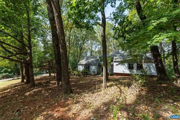 Charlottesville, VA 22911,1880 NORTH PANTOPS DR