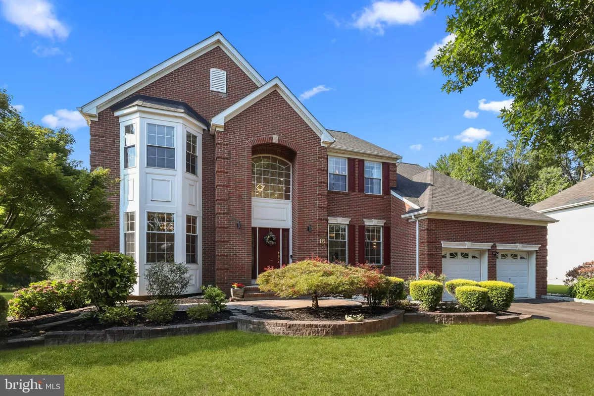 East Windsor, NJ 08520,16 LOCKEWOOD LN