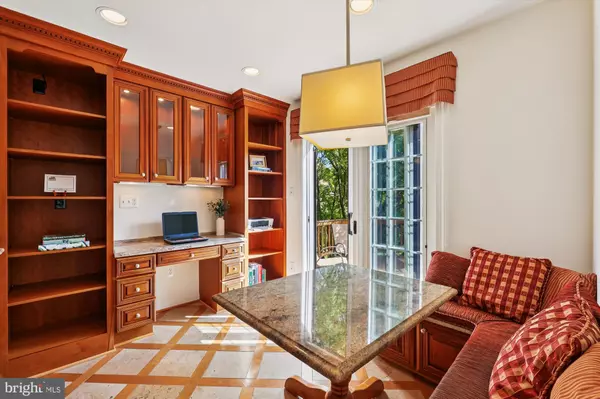 Alexandria, VA 22304,6309 MANCHESTER WAY