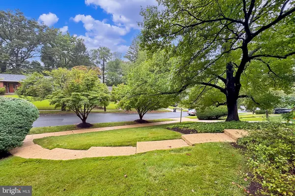 Falls Church, VA 22044,3324 MILITARY DR