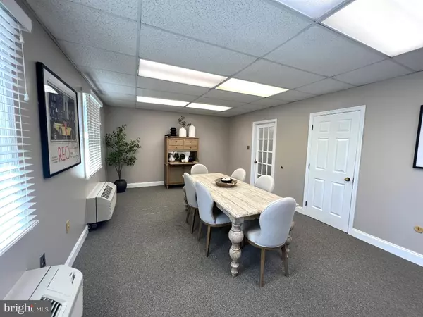 West Chester, PA 19382,105 EVANS #SUITE D