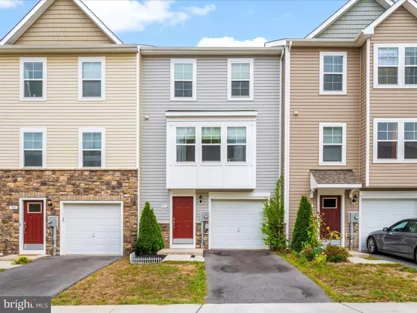 912 MERCER DR, Hagerstown, MD 21742