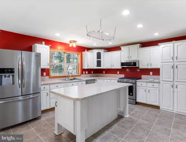 Hedgesville, WV 25427,264 TURTLE LN