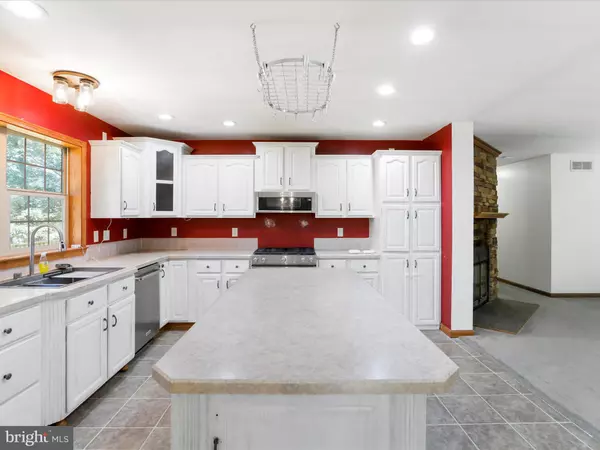 Hedgesville, WV 25427,264 TURTLE LN