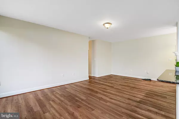 Falls Church, VA 22041,3245 RIO DR #108