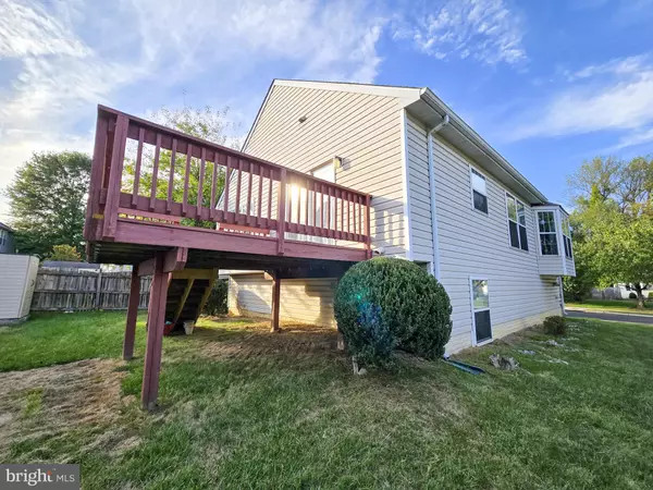 Elkridge, MD 21075,6667 HUNTSHIRE DR