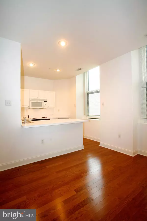 Philadelphia, PA 19103,1600-1 WALNUT ST #402
