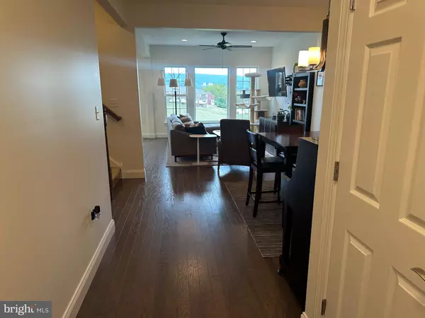 Boalsburg, PA 16827,254 KESTREL LANE