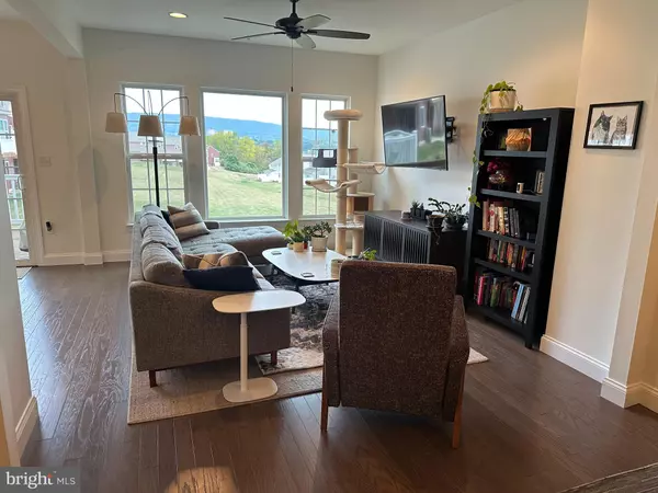 Boalsburg, PA 16827,254 KESTREL LANE