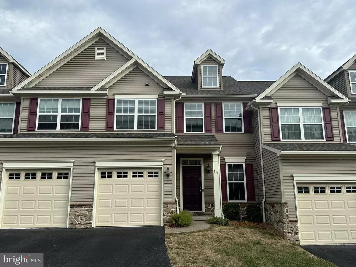 Boalsburg, PA 16827,254 KESTREL LANE