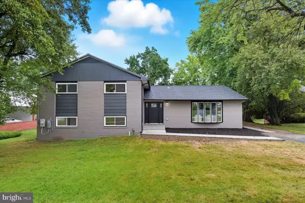 Baltimore, MD 21208,11 OAK HOLLOW CT