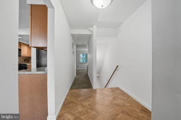 Woodbridge, VA 22193,14877 EMBERDALE DR