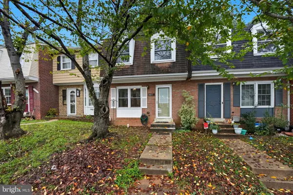 14877 EMBERDALE DR, Woodbridge, VA 22193