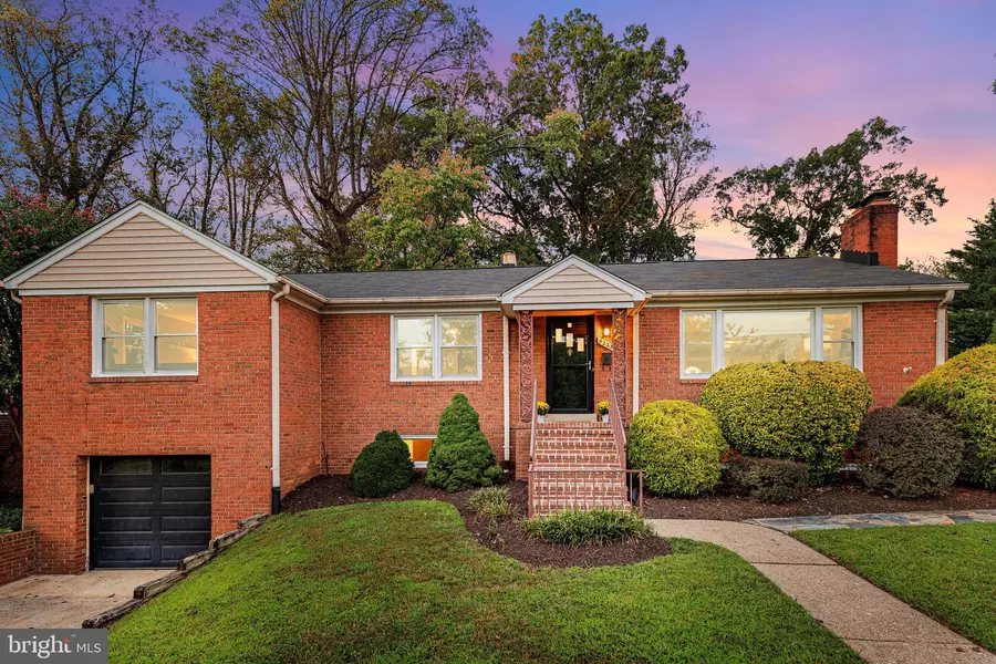 5223 YORKTOWN BLVD, Arlington, VA 22207