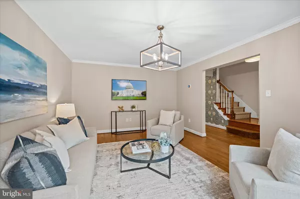 Falls Church, VA 22044,3006 FEDERAL HILL DR