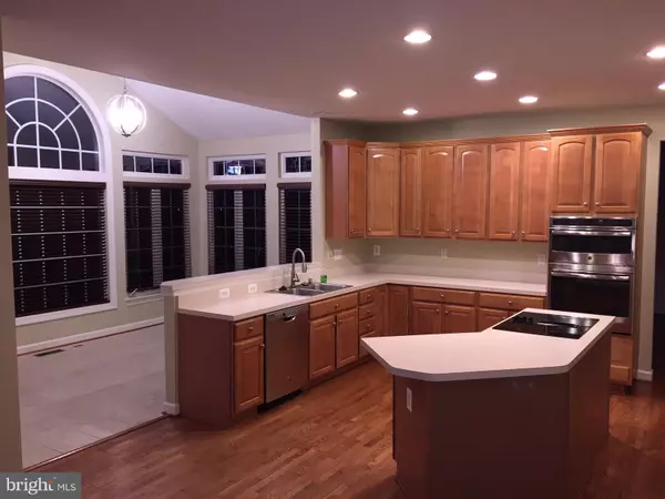 Shepherdstown, WV 25443,215 MADDEX SQUARE DRIVE