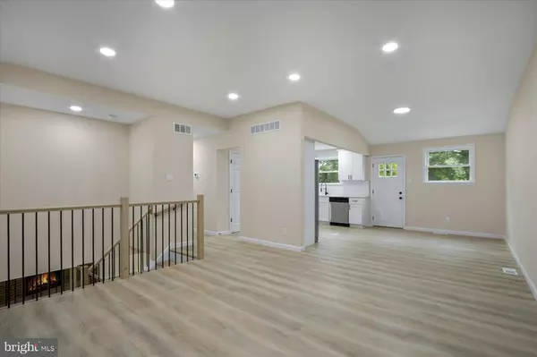 West Berlin, NJ 08091,470 E TAUNTON AVE