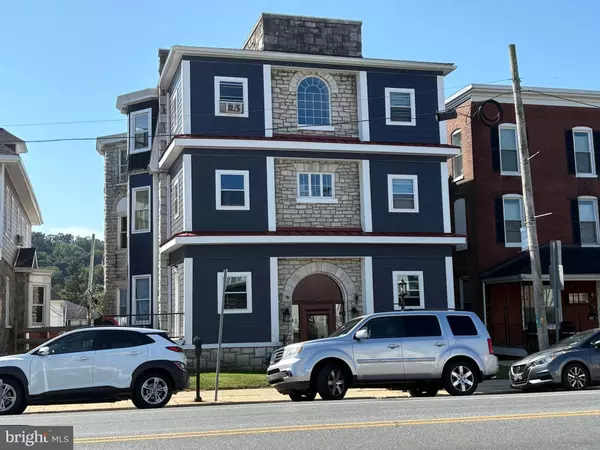 Coatesville, PA 19320,430 E LINCOLN HWY